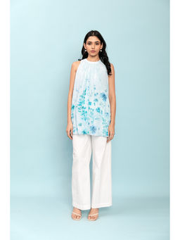 LABEL NAARITI - Raima Blue Top