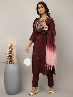 Jaipur Kurti - Wine Embroidered Kurta with Pant and Dupatta (Set of 3)