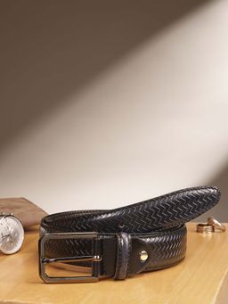 Celtic - Trendy Black Leather Belt with Metal Buckle
