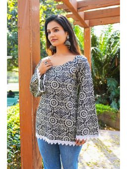 SAK JAIPUR - Black Women Rayon Printed Full Sleeves Square Neck Hip Length Straight Kurti