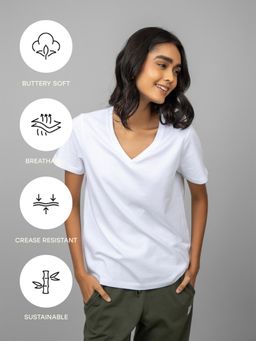 NeceSera - White V-Neck Tee