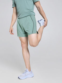 Puma - Green Solid Regular Fit Shorts