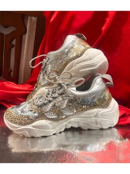 Chal Jooti - Crystal Garden Silver Sneakers