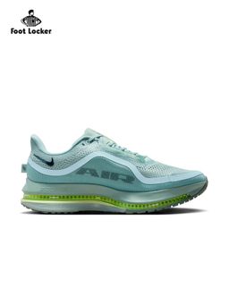 Nike - Men Pegasus Premium Sneakers