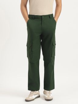 United Colors of Benetton - Men Olive Solid Straight Fit Cargo