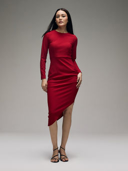 Twenty Dresses by Nykaa Fashion - Red Round Neck Full Sleeves Asymmetrical Hem Midi Dress (2XL)