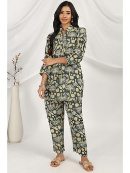 TAHILIYA - Green And Mustard Ajrakh Co-Ord (Set of 2)