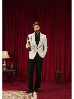 Philocaly - Costner Slim Fit Solid White Tuxedo