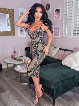 Outzidr - Black Lace Print Strappy Dress