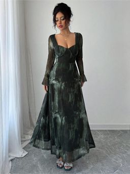Outzidr - Green Plunging Neck Full Sleeve Dress