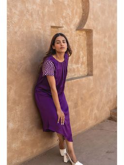 NEORA BY NEHAL CHOPRA - Purple Solid/Plain Round Neck Midi Dress