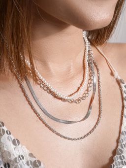 Joker and Witch - Joker & Witch Maeve Silver Layered Necklace