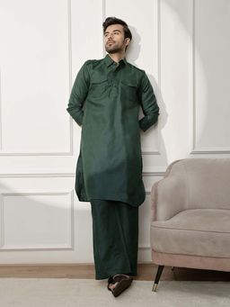 Vastramay - Men Mehendi Green Solid Pathani Kurta with Pant (Set of 2)
