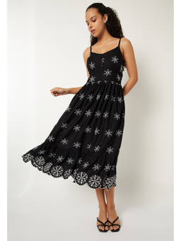 max - Women Floral Embroidered Midi Dress