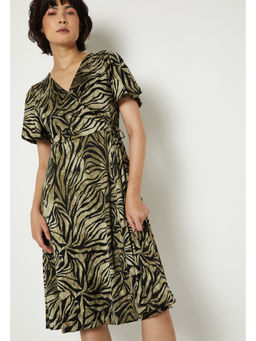 max - Women Printed Wrap Dress with Belt