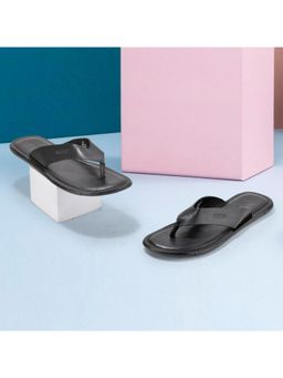 WOODLAND - Men Black Flipflops