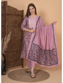 Meera Fab - Pink Floral Print Embroidered Kurta with Pant & Dupatta