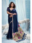 Navy Blue color option, Currently selected