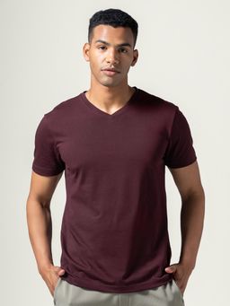 DaMENSCH - Men Maroon Breeze Ultralight V-Neck Solid T-Shirt
