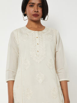 max - White Embroidered Chanderi Regular Kurta with Pant and Dupatta