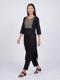 max - Black Embroidered Cotton Slub Regular Kurta and Pant