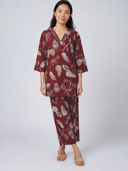 max - Red Printed Rayon Regular Kurta and Pant