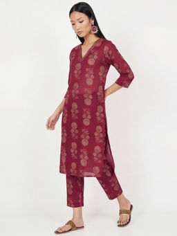 max - Red Floral Cotton Regular Kurta and Pant