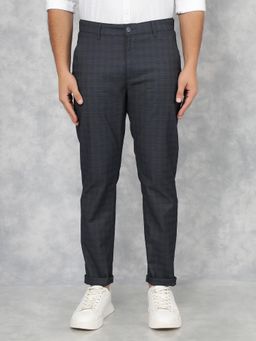 CRIMSOUNE CLUB - Men Navy Blue Checks Slim Fit Casual Trouser