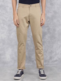 CRIMSOUNE CLUB - Men Beige Checks Slim Fit Casual Trouser