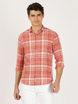 Wrangler - Men Checked Red Shirt (Regular)