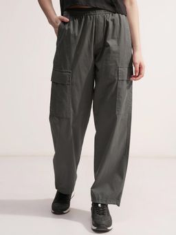 TOKYO TALKIES - Women Grey Solid Elasticated Waist Cargo Pant
