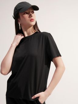 TOKYO TALKIES - Women Black Solid Round Neck Regular Fit T-Shirt