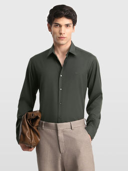 Arrow Newyork - Green Solid Polyester Slim Fit Shirt
