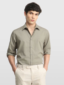 Arrow Newyork - Green Solid Polyester Slim Fit Shirt