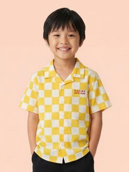 Nautinati - Yellow Polycotton Half Sleeves Collar Neck Regular Fit Checks Shirt