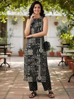 arangya - Women Black Cotton Kurta with Pant