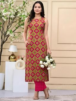 arangya - Women Multi-Colour Cotton Kurta with Pant