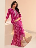 Pink color option, Currently selected