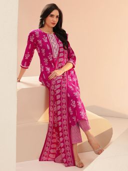 Gerua By Libas - Women Pink Cotton Blend Kurta with Trouser and Dupatta