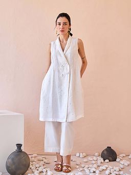 The Loom Art - Silent Gleam White Jacket With Pant