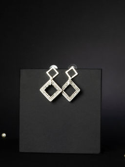 Kazo - Silver Square Interlocked Earrings