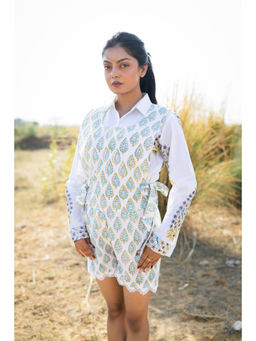 MARCHE - Spritz White Shirt with Shorts and Vest (Set of 3)