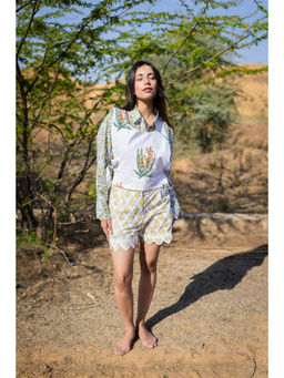 MARCHE - Pina Colada White Shirt with Shorts and Vest (Set of 3)