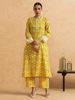 STYLEBAAZI - Floral Embroidered Straight Pure Cotton Kurta and Pant (Set of 2)