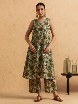 STYLEBAAZI - Floral Printed A-Line Pure Cotton Kurta and Pant (Set of 2)
