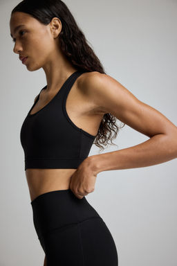 H&M MOVE - Medium Support Sports Bra With Softmove