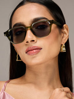 Pipa Bella by Nykaa Fashion - Green Solid Translucent Frame Wayfarer Sunglasses
