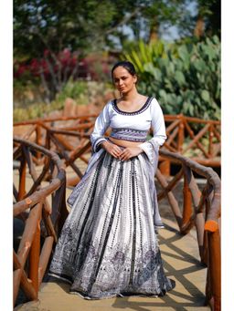 Ravi Rajoria - Women White Floral Printed Lehenga with Choli and Dupatta (Set of 3)