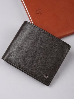 Louis Philippe - Men Brown Solid Bifold Made from Premium Leather Multicard Flap Coin Wallet (Free Size)