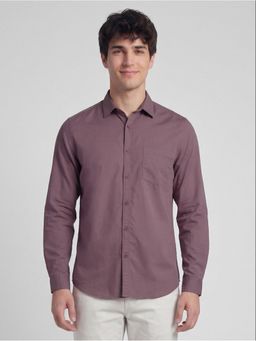 R&B - Mauve Solid Men Half Sleeves Shirt